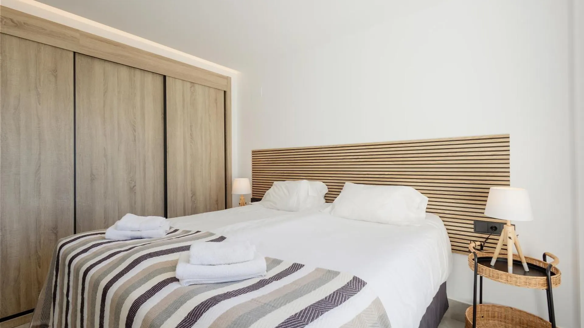 New Built Penthouse With Stunning Sea Views Almazara Hills Apartment Istan