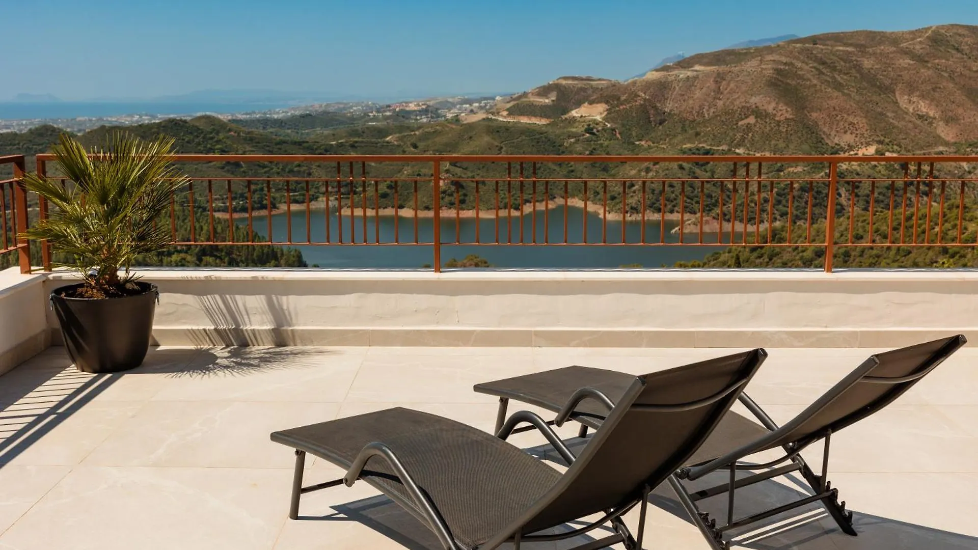 New Built Penthouse With Stunning Sea Views Almazara Hills Apartment Istan 0*,  Spain